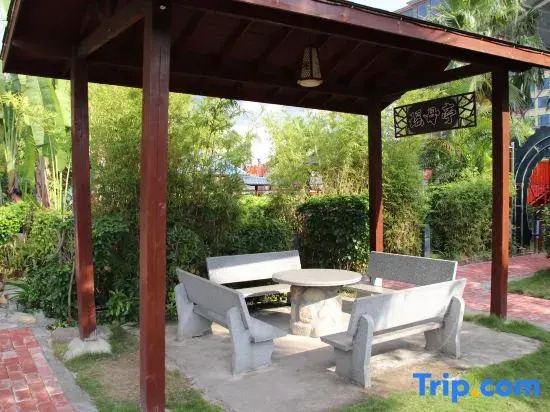 Royal Hot Spring Theme Inn