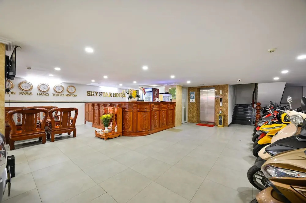 Sky Star Hotel Go Vap