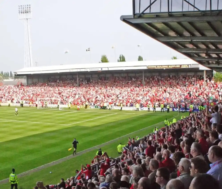 The Lower Gathering - Wrexham Town Centre - Sleeps Up To 10