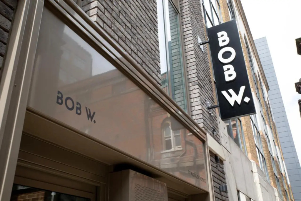 Bob W London Tower Hill - Studios