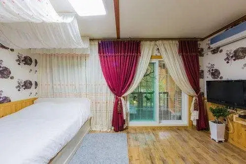 Lodge House Pension