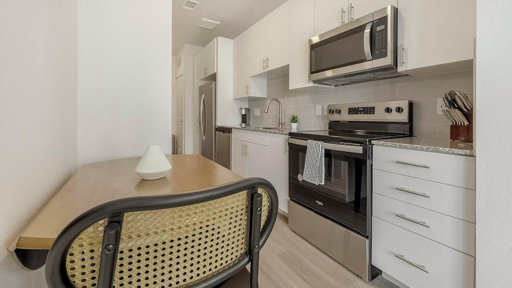 Landing Apartments - South Austin