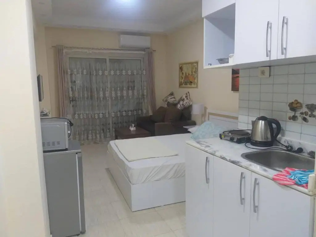 Studio D404 in Florenza Khamsin free WI-FI,smart TV,washing mashine