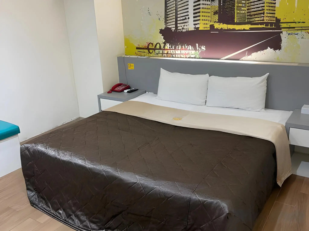 Laurel Business Hotel