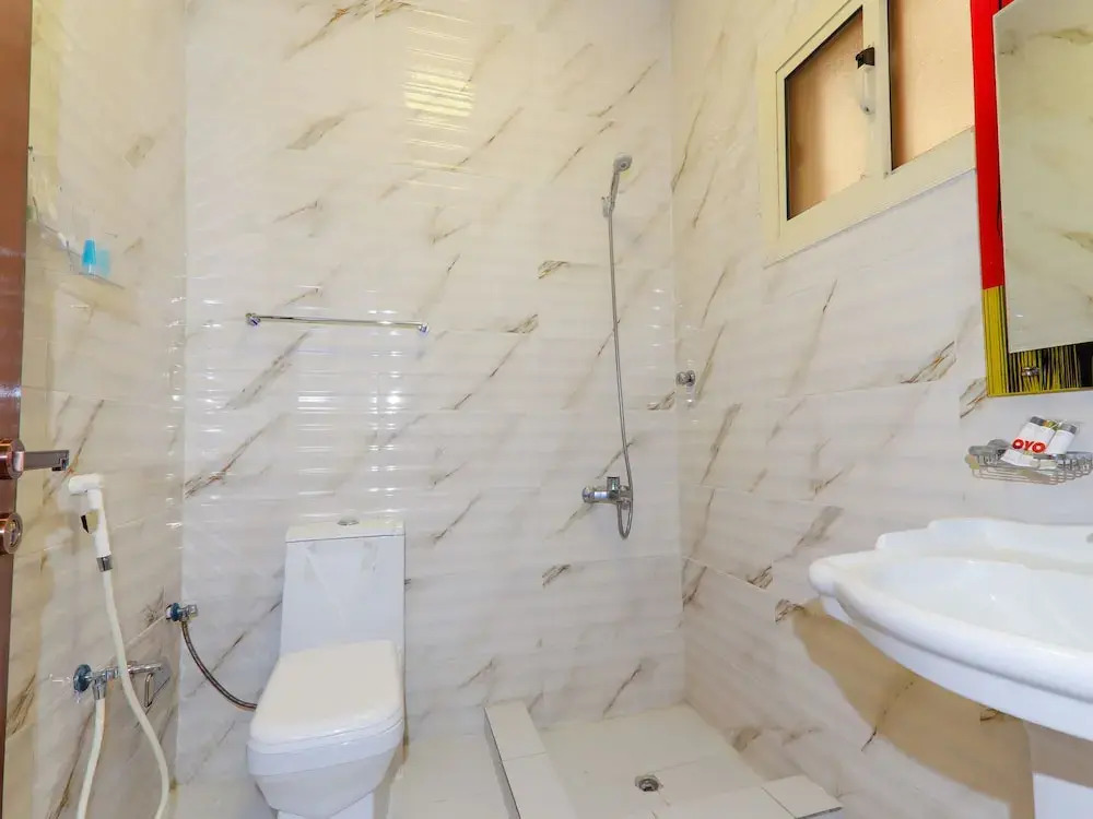 OYO 163 Al Sadarh Furnished Units