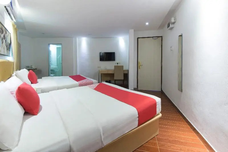 Aira Hotel
