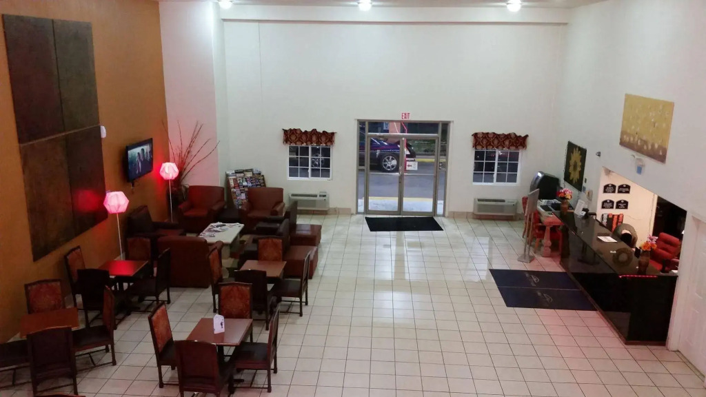 Red Carpet Inn & Suites
