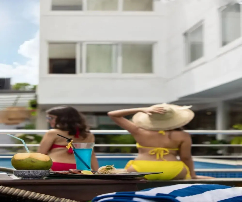 HUE GUH The Porto Candolim