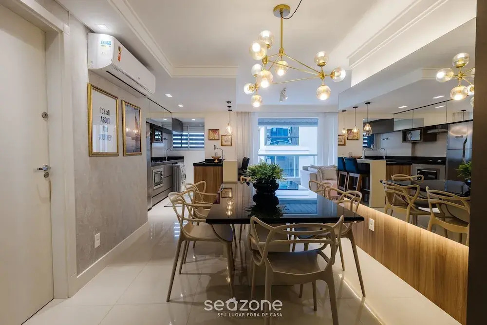 Sophisticated 3BR Apt 200m From Beach Seo0702
