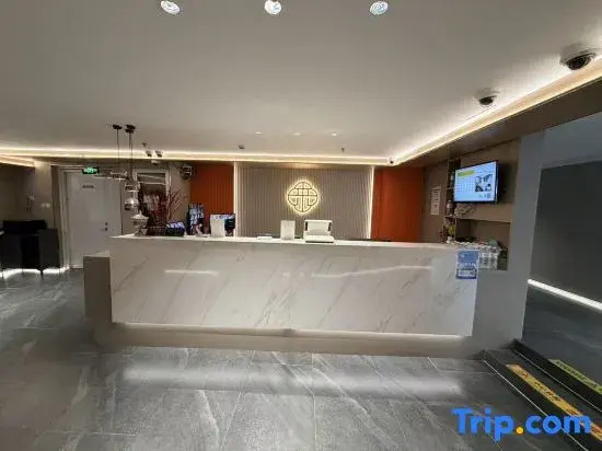 Haomai Electrical Sports Apartment (Gongkang Road Subway Station Shop)