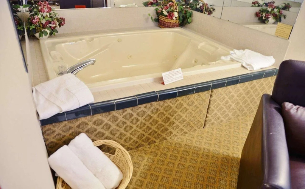Country Hearth Inn & Suites - Kenton