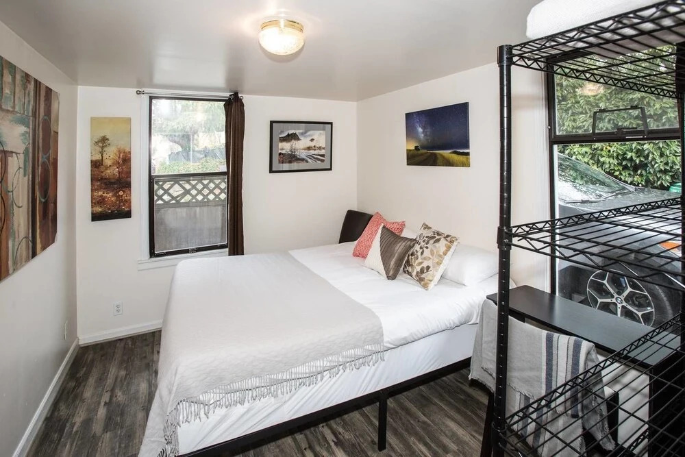 Lake Daze Getaway Beautiful Seattle 3 bd 1 ba