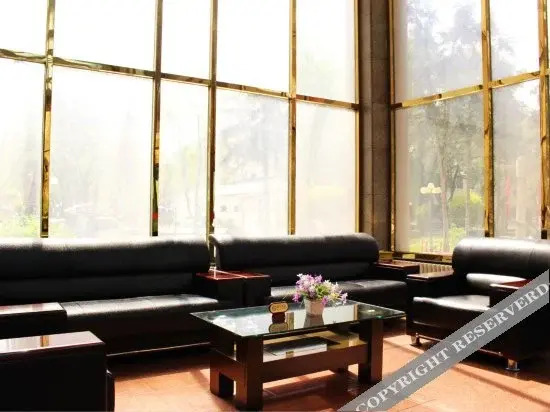 Xining Small Bridge Hotel