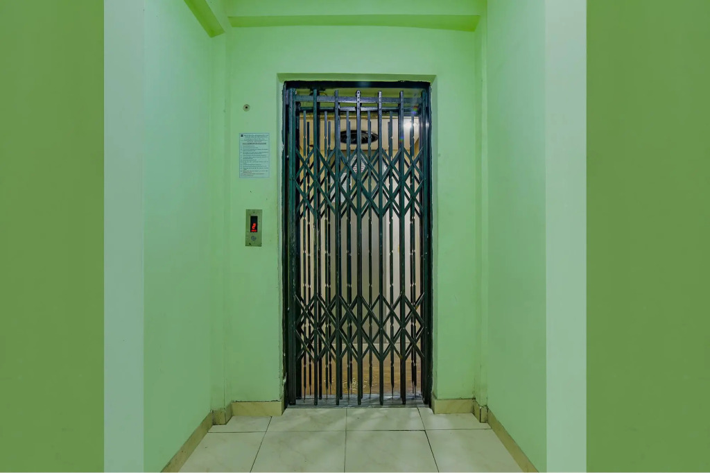 FabHotel Sharma Inn