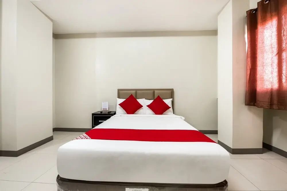 OYO 229 G Place