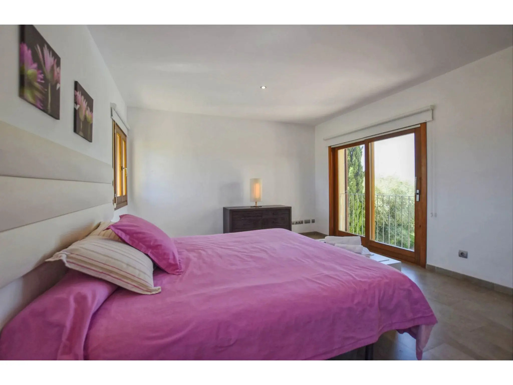 Luxurious country house with pool near the town of Alcudia
