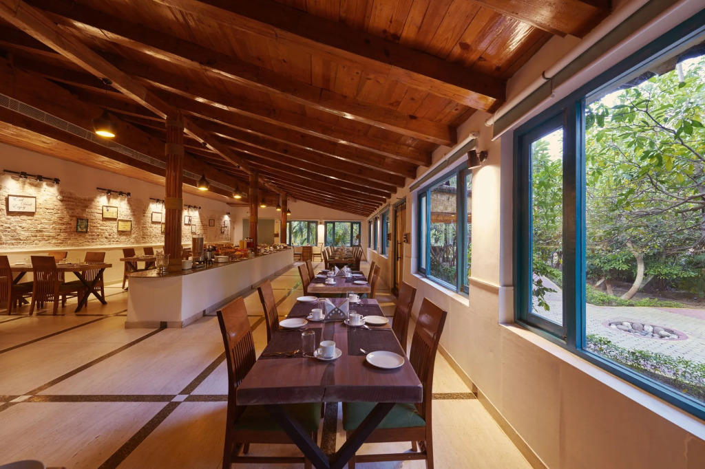 Aacorn Hideaway Resort & Spa