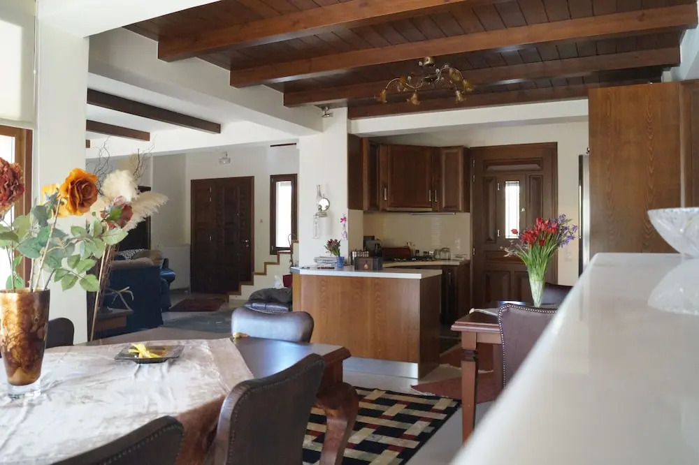 Villa Irini Koksares
