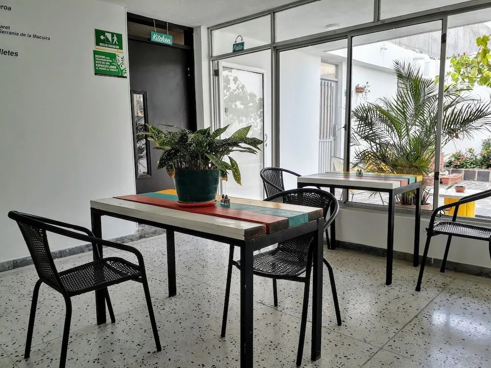 Bona Vida Hotel