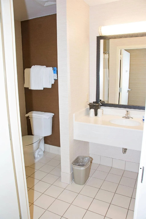 Fairfield Inn & Suites Butler