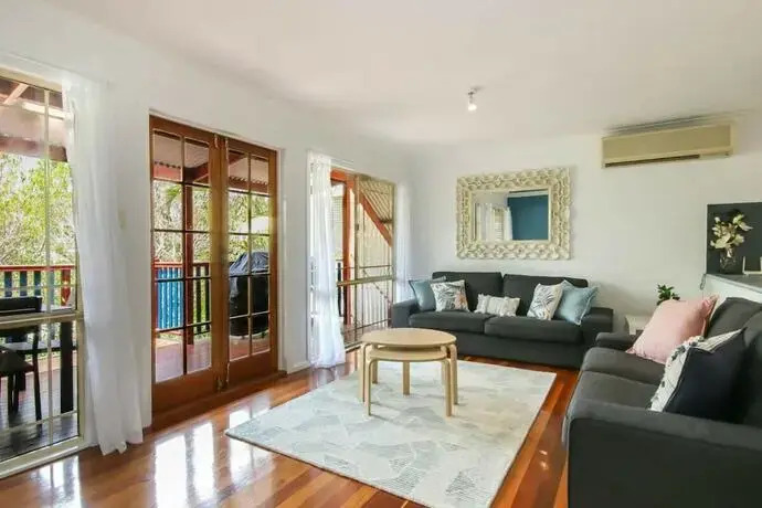 Stylish 3 Bedroom Family Home in Leafy Paddington