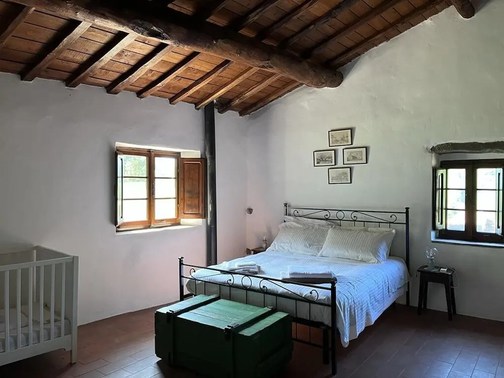 Casale Rustico con Piscina Privata e Ampio Parco