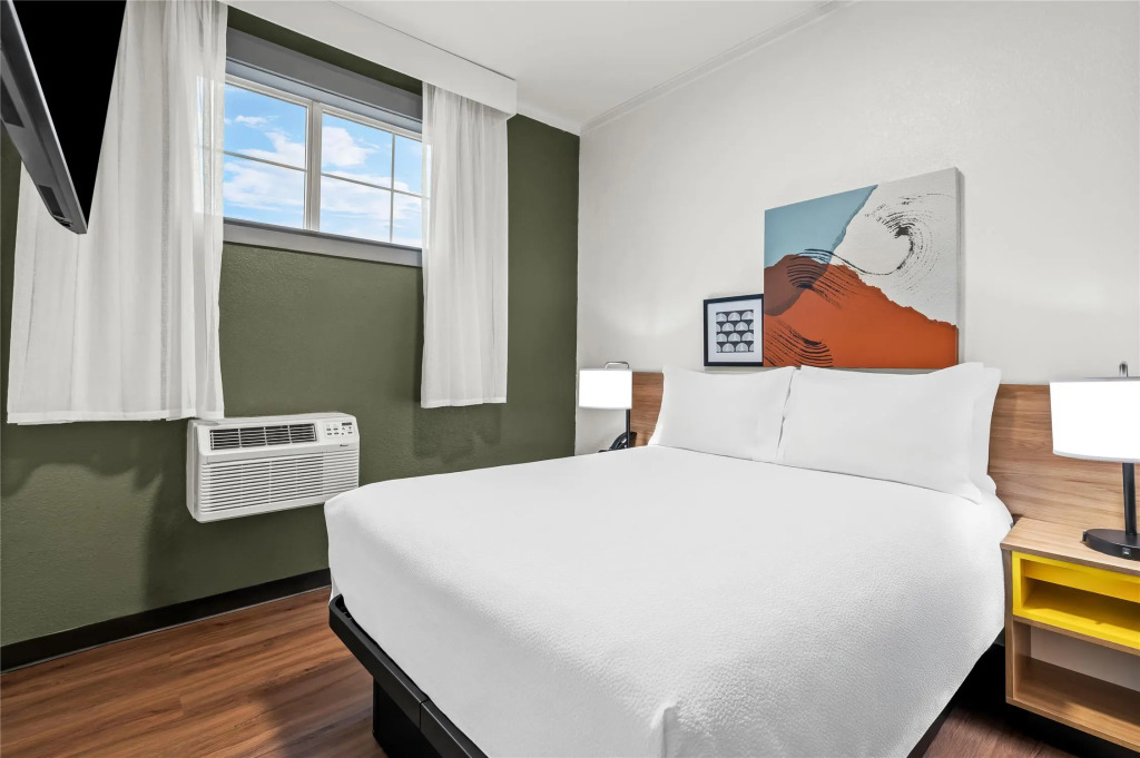 Spark by Hilton Portland Airport Maine Mall