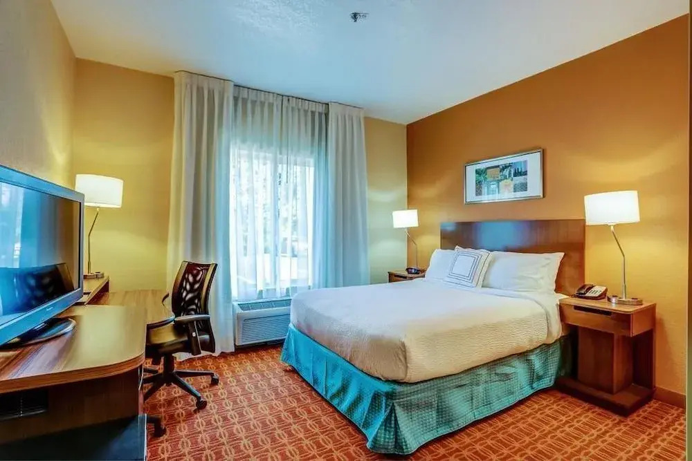 Fairfield Inn & Suites By Marriott Memphis
