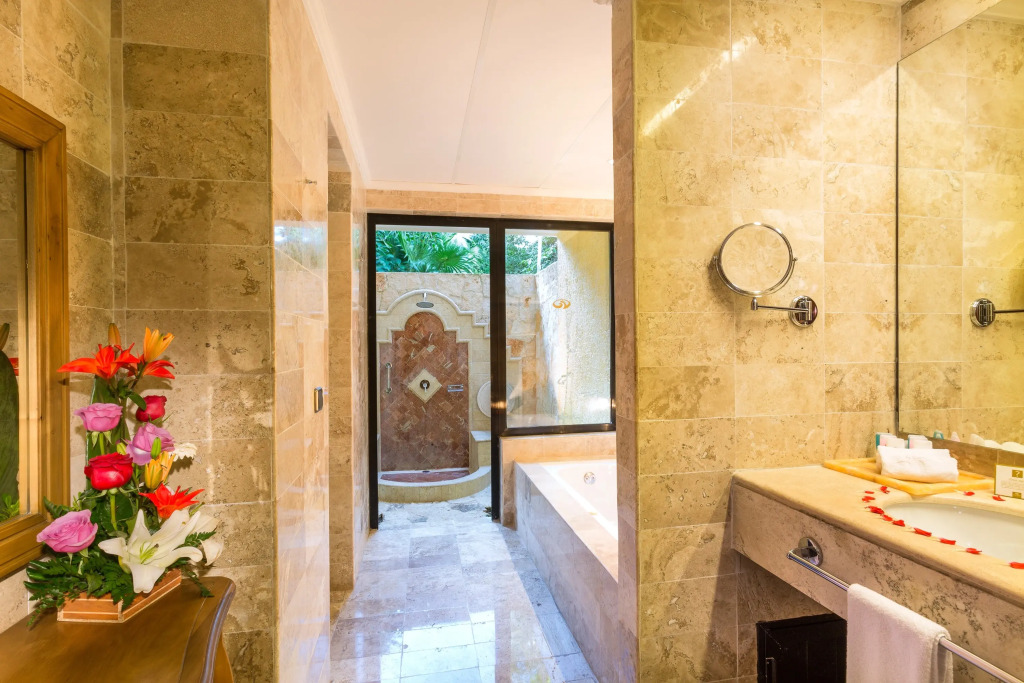 Grand Palladium Select White Sand Resort & Spa - All Inclusive