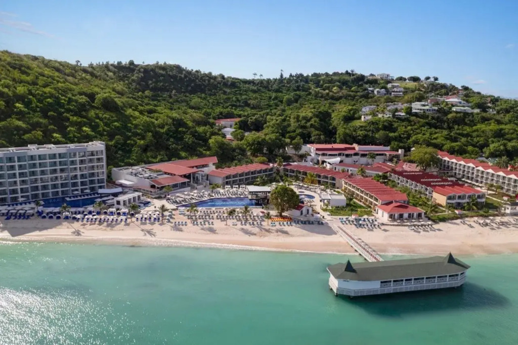 Royalton CHIC Antigua