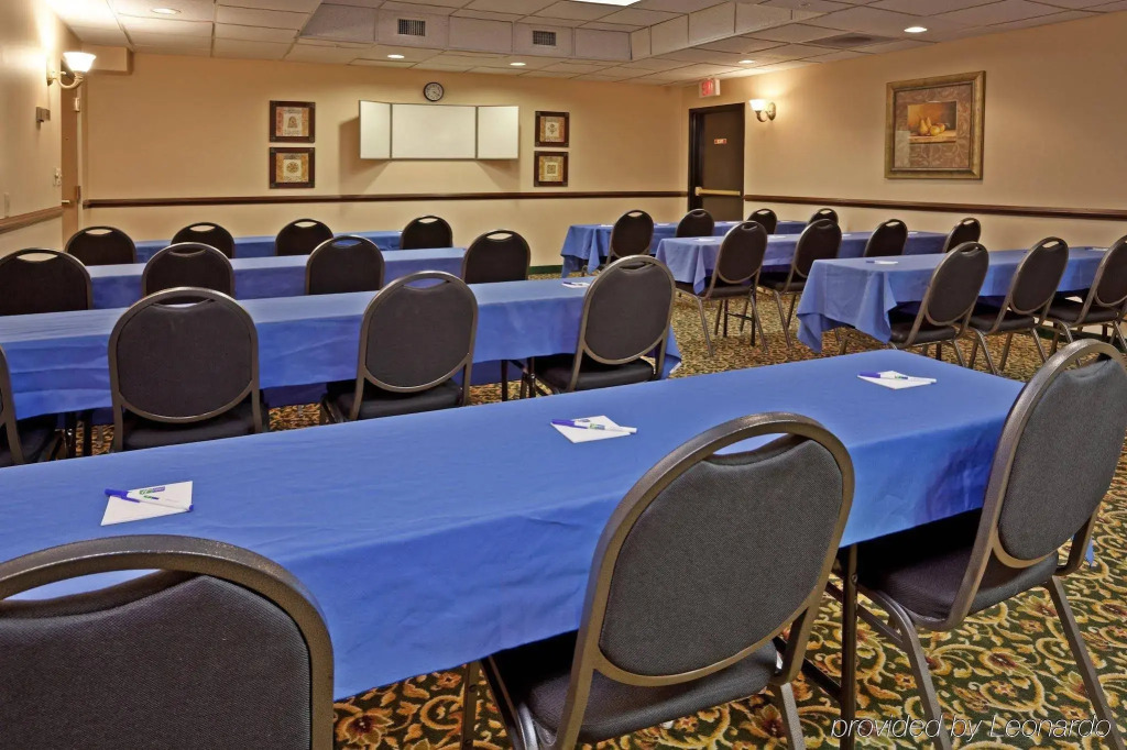Holiday Inn Express & Suites Raleigh Durham Airport at RTP by IHG