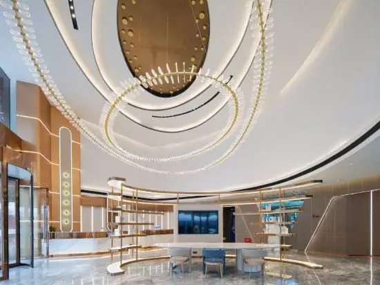 Starway Hotel (Dazhou Luofu Plaza)