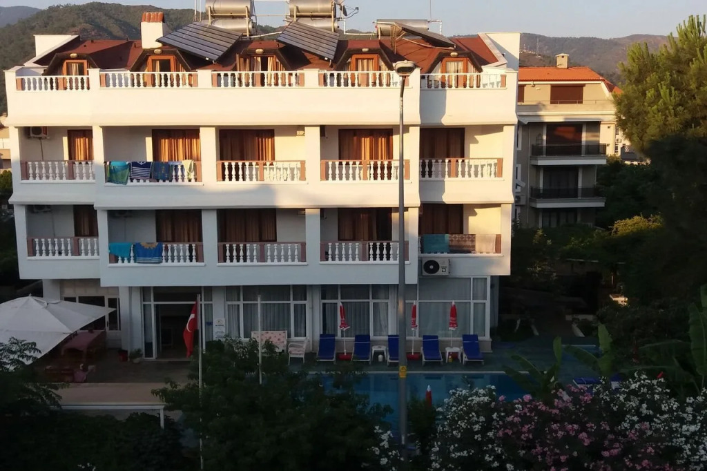Ünver Hotel