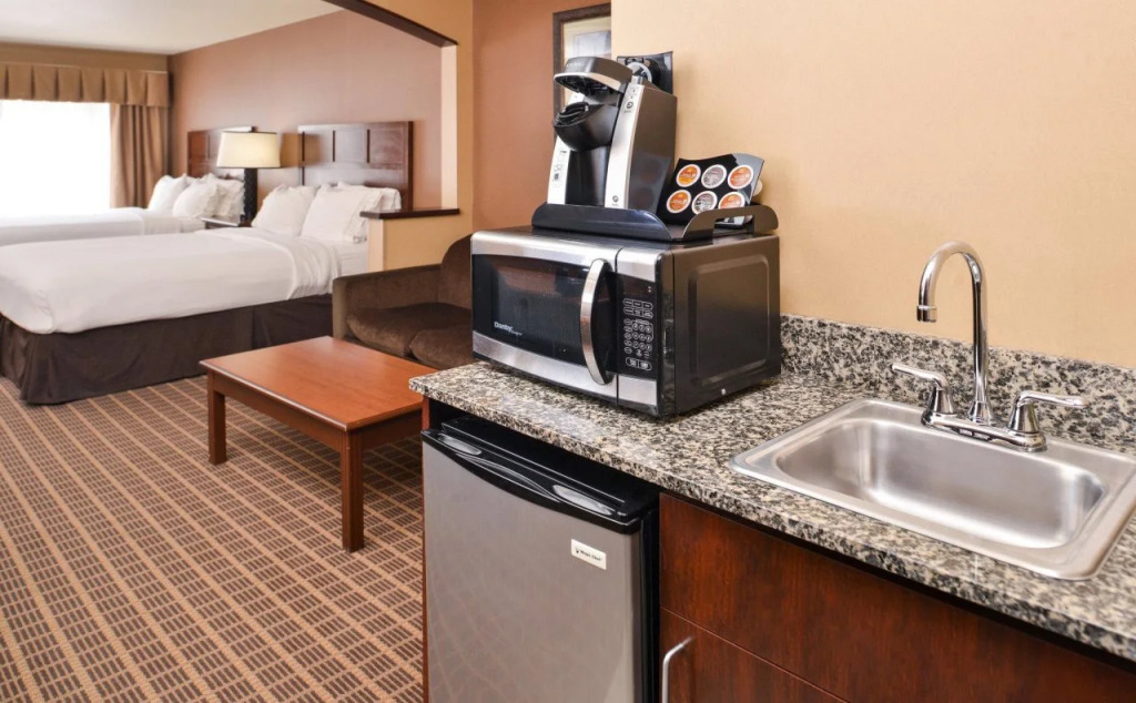 The Evergreen Hotel