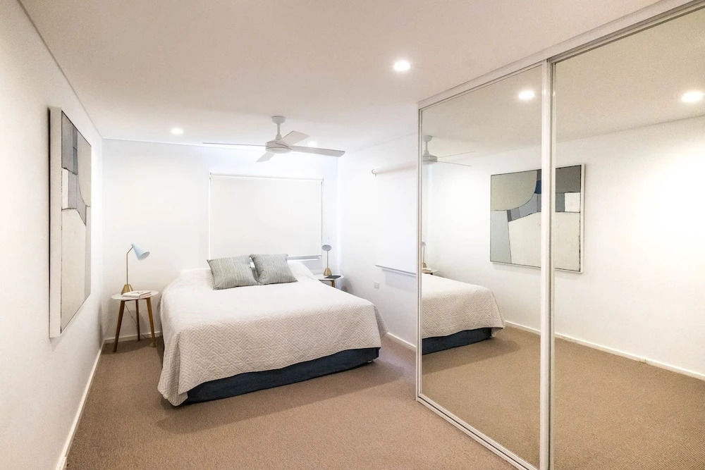 Luxury in Prestigious Double Bay H428