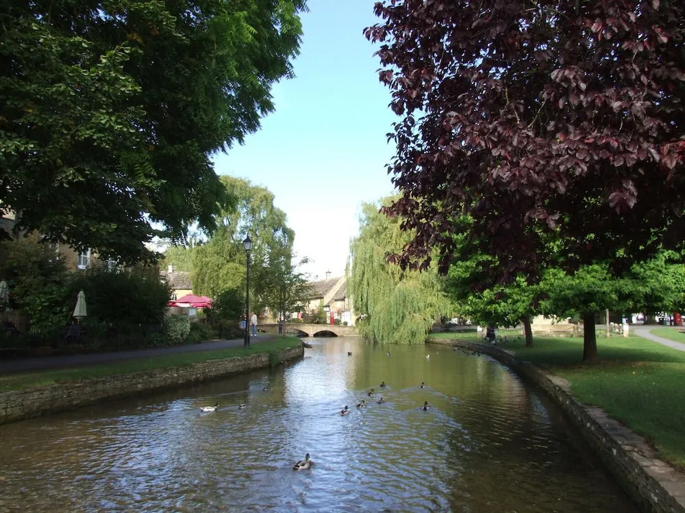 The Cotswold Holiday Lodge