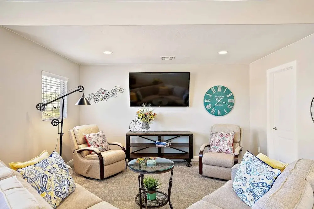 Zion Poolhouse home