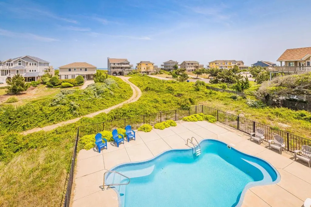 Arcadia - Duck, Caffeys Inlet, Ocean Views, 50 Yards to Beach, Pool, Pets OK, Cul-de-sac Location