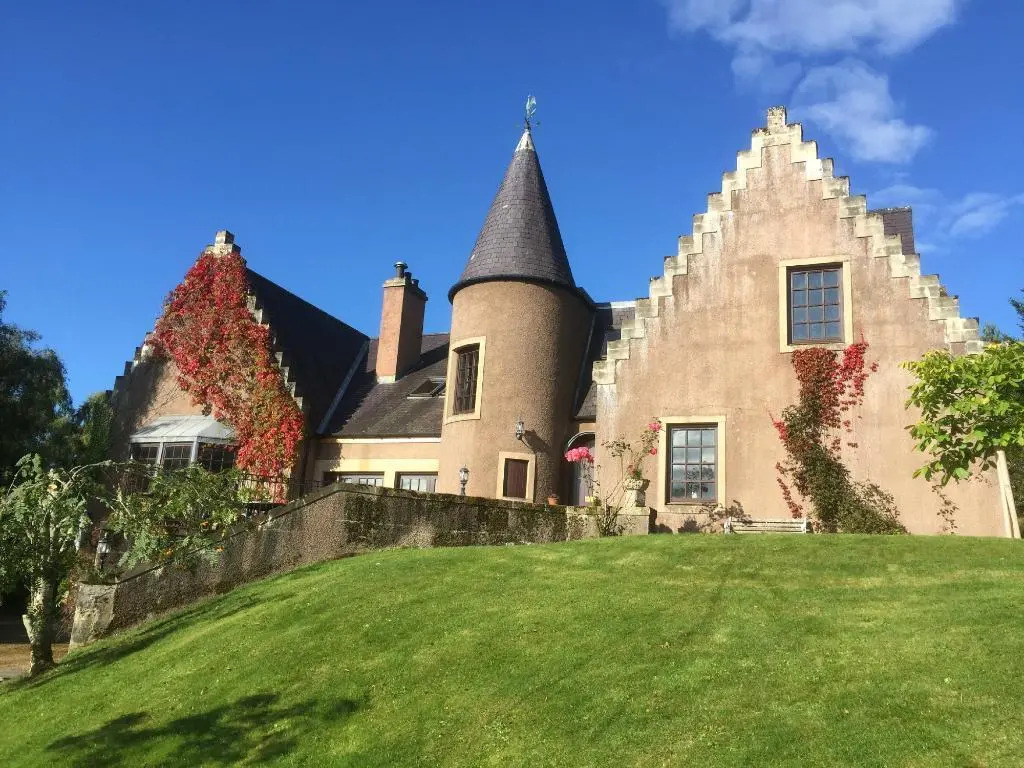 Highland Bear Lodge & Woodland Bear Huts