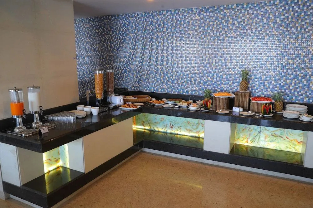 Lawrence Solitaire Resort, Mall road, Mussoorie