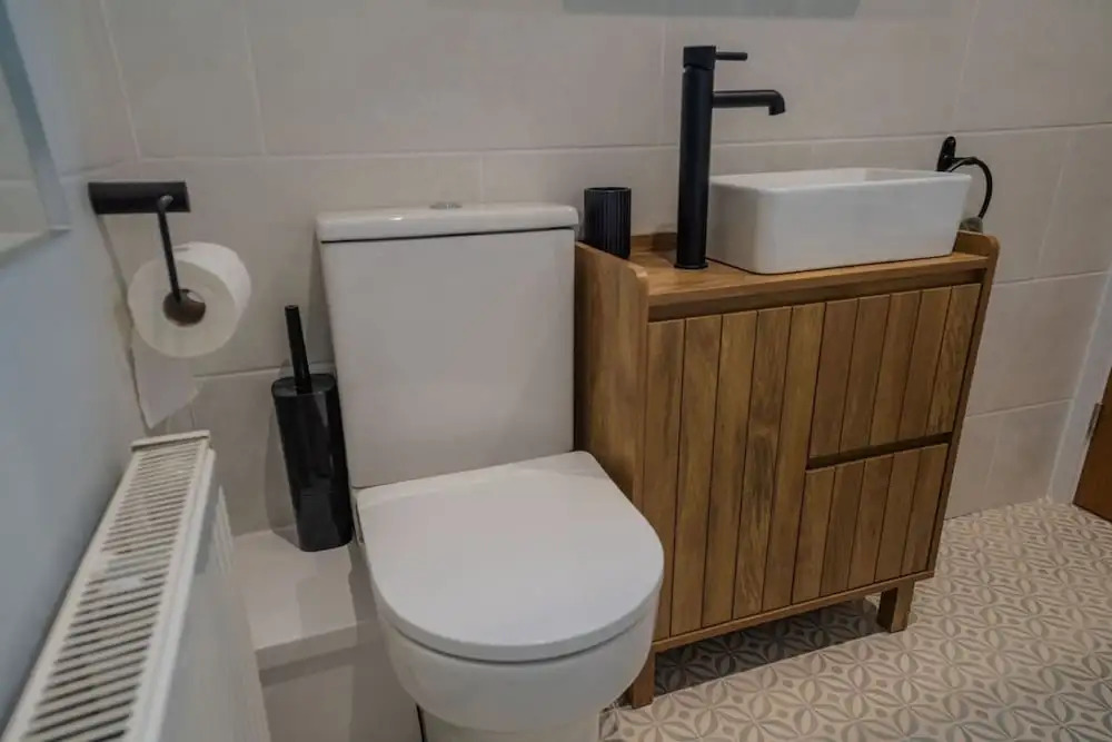 Modern 3BR Flat in Central Plymouth Free Parking Sleeps 6