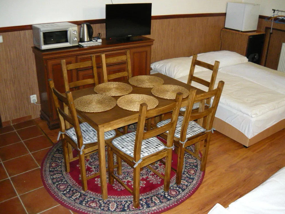 City Garden Apartments & Wellness