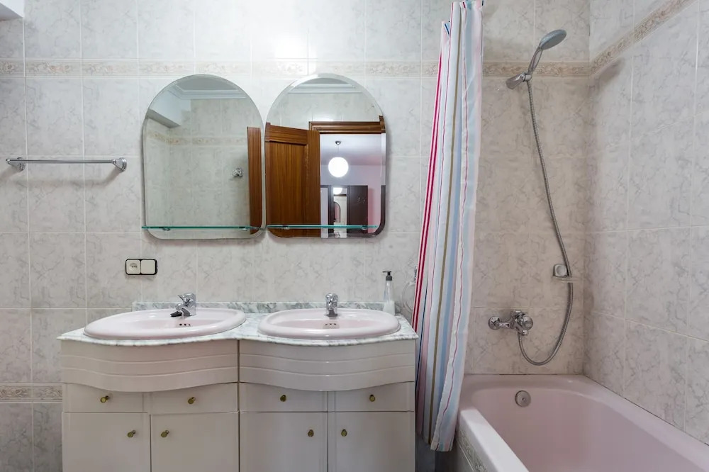 Genteel Home Albareda