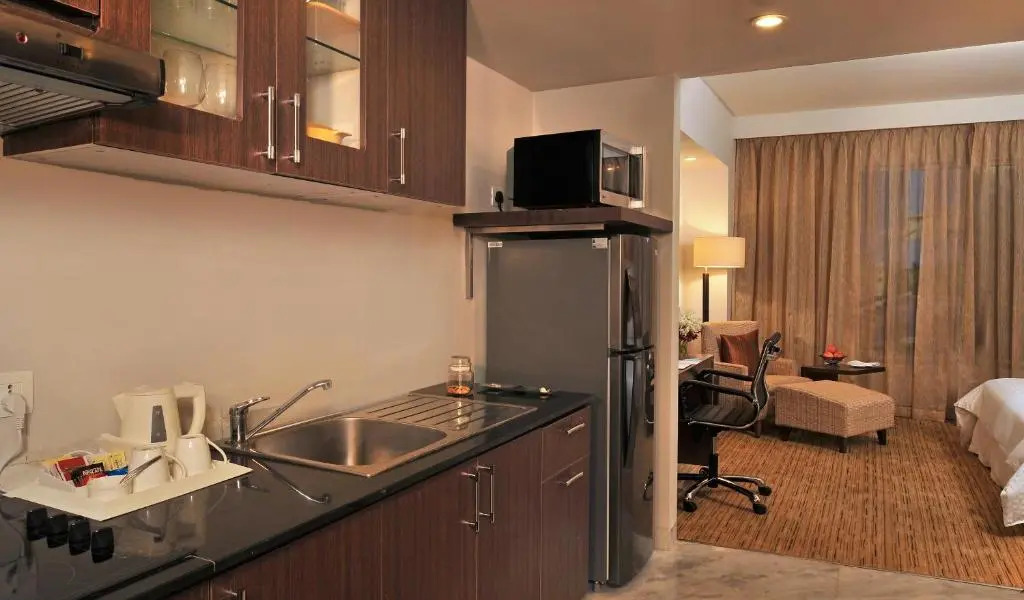 Four Points by Sheraton Hotel & Serviced Apartments, Pune