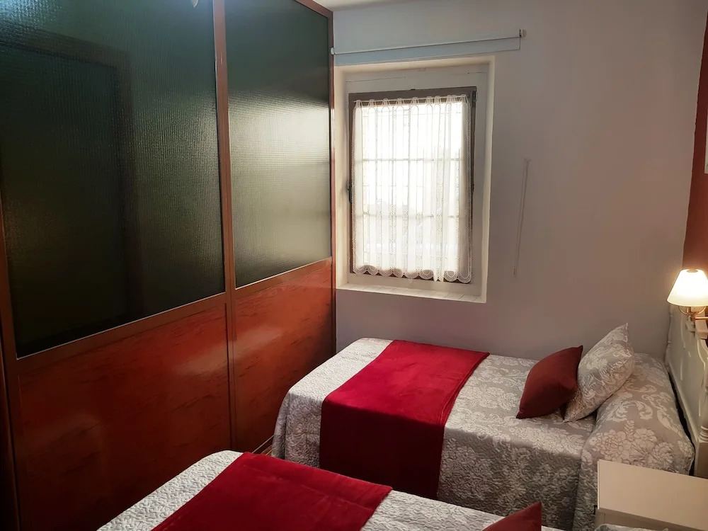 Rio España - Casa Rural Amplia 5 hab