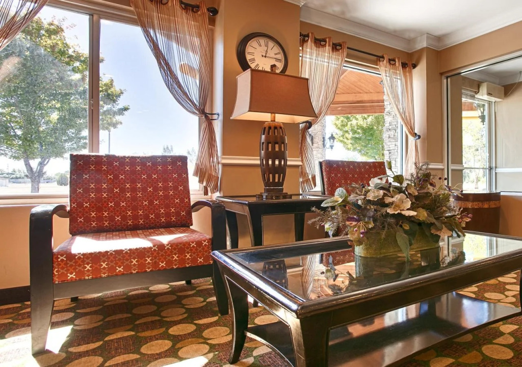 Best Western Plus Corning Inn