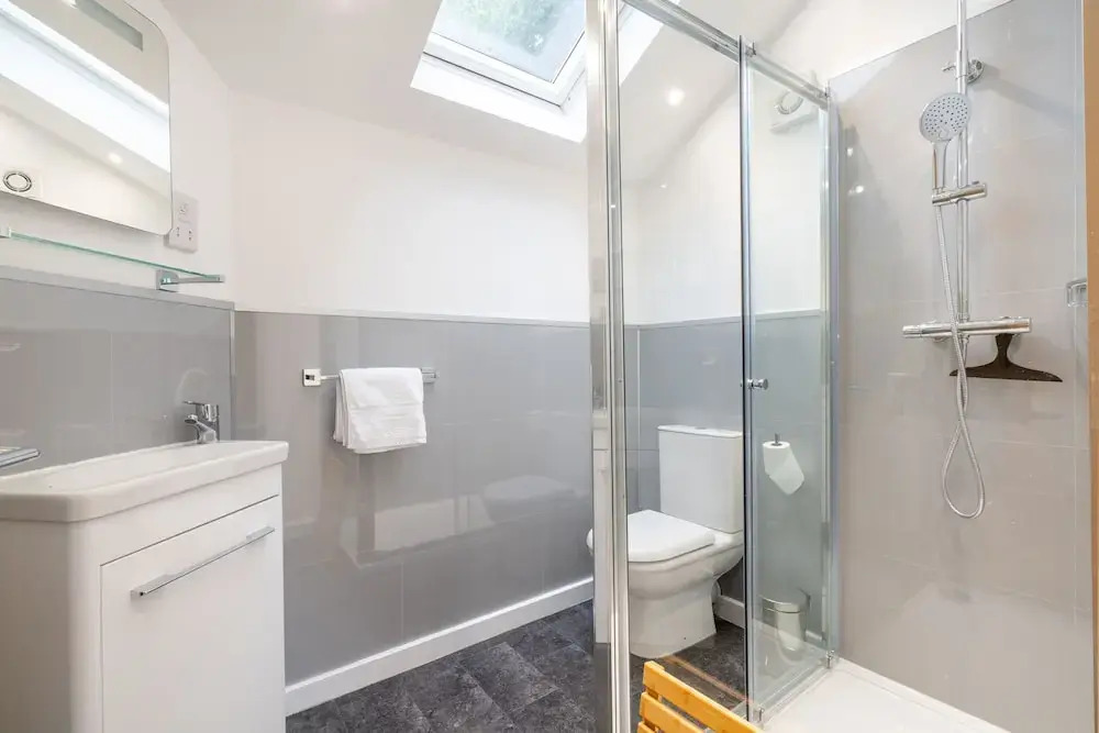 The Botanical Flat 1