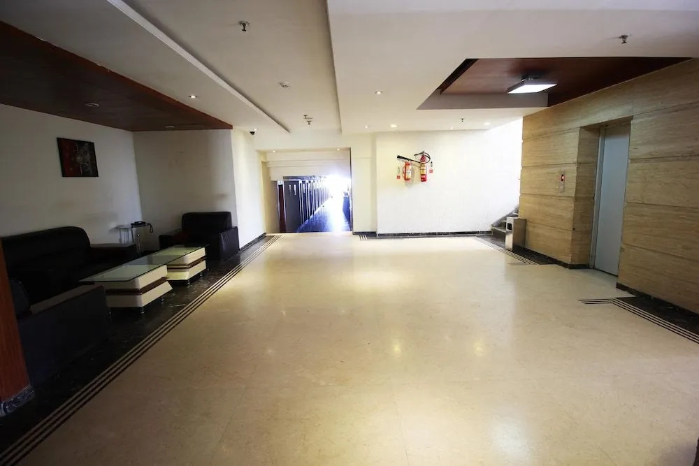 OYO 1821 Aarya Grand Hotel and Resort
