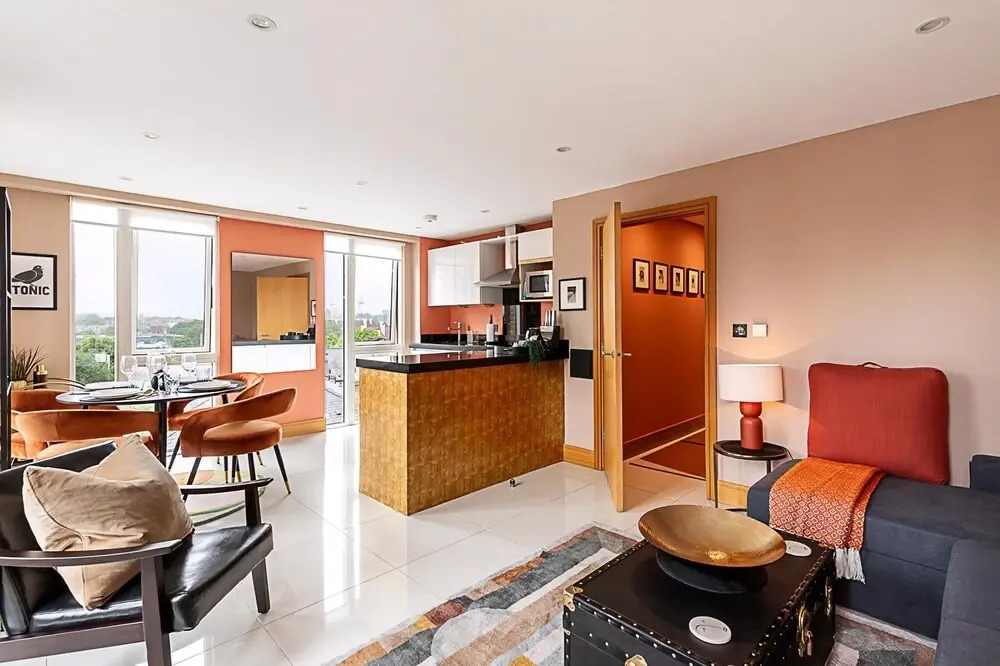 Convenient Euston London Apartment
