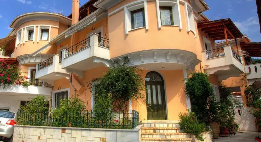 Ilian House